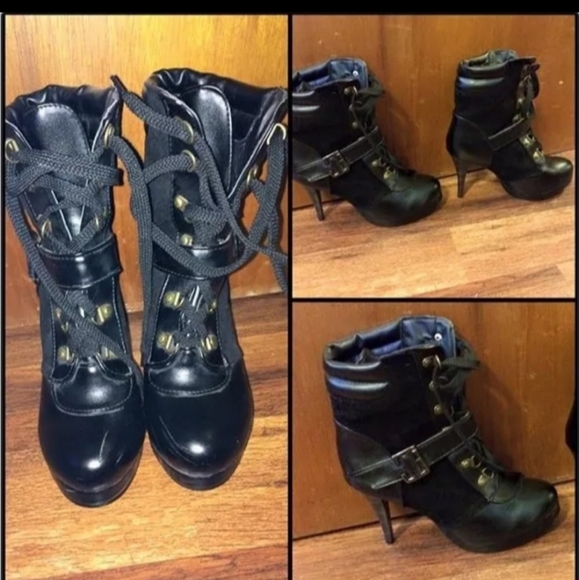Black Laced Bootie Combat Ankle Boots Heels - Picture 2 of 2
